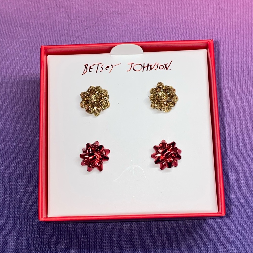 Betsey Johnson holiday present bow earrings